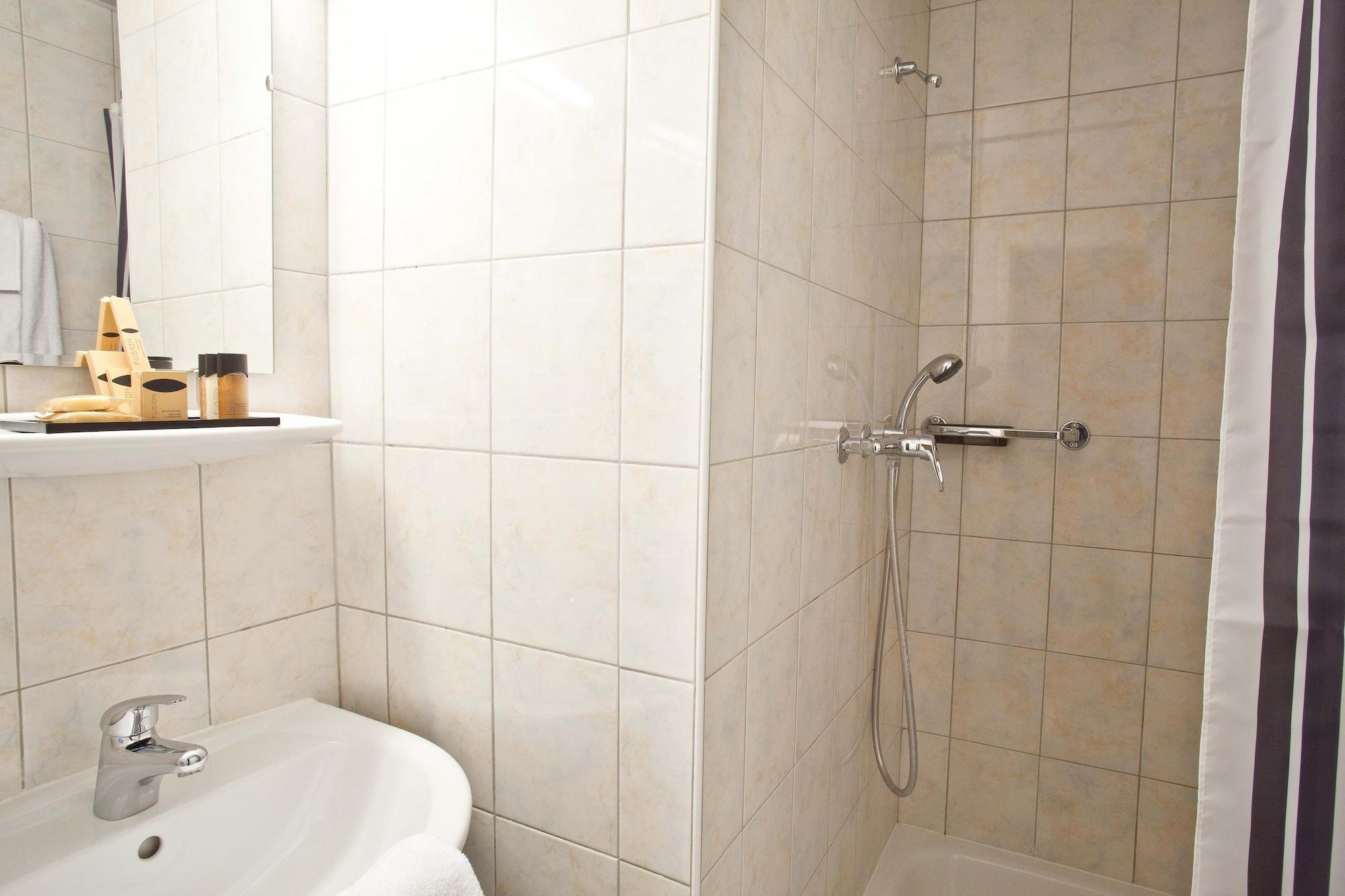 Hotel Admiral Geneva Bagian luar foto