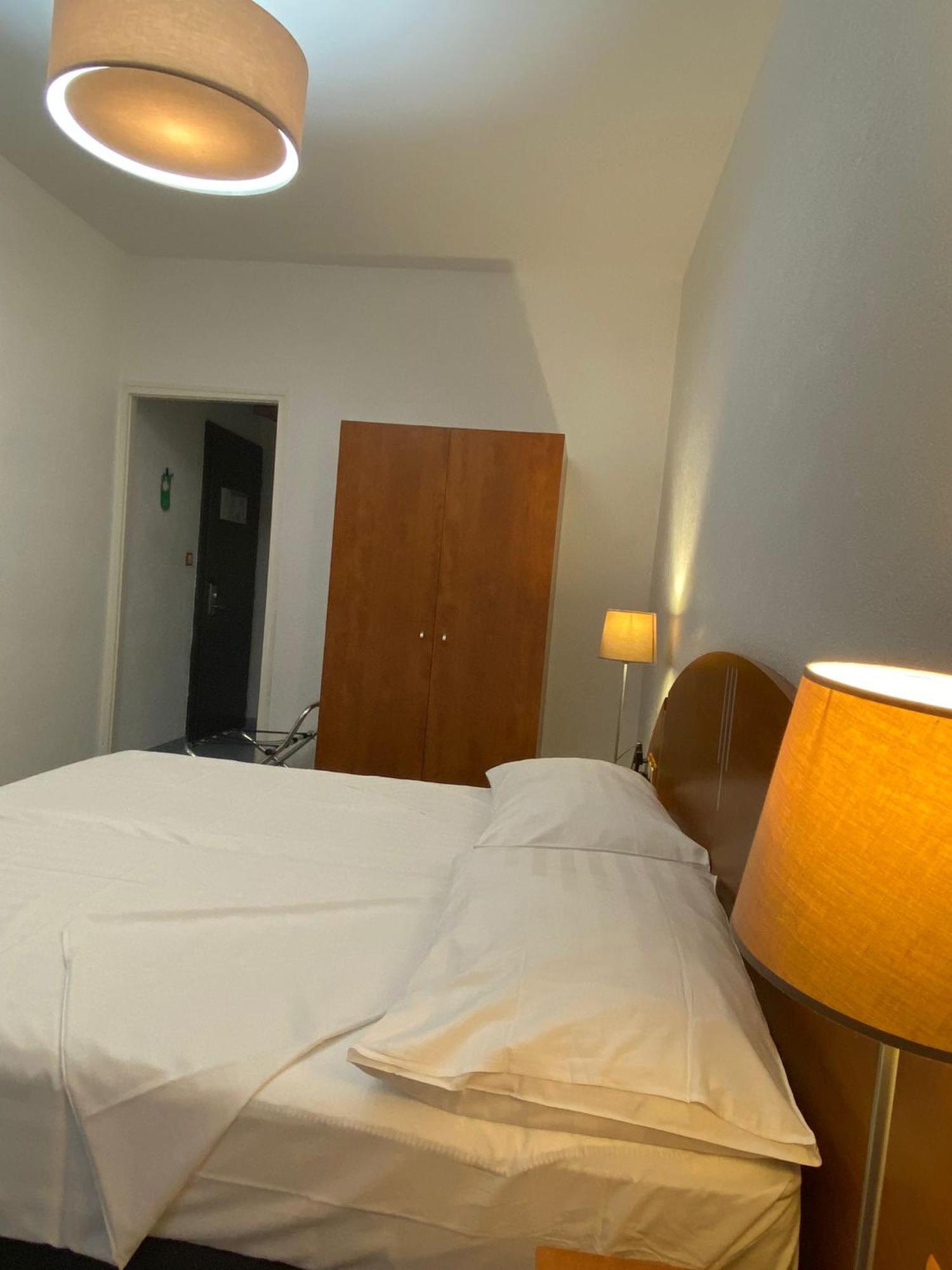 Hotel Admiral Geneva Bagian luar foto