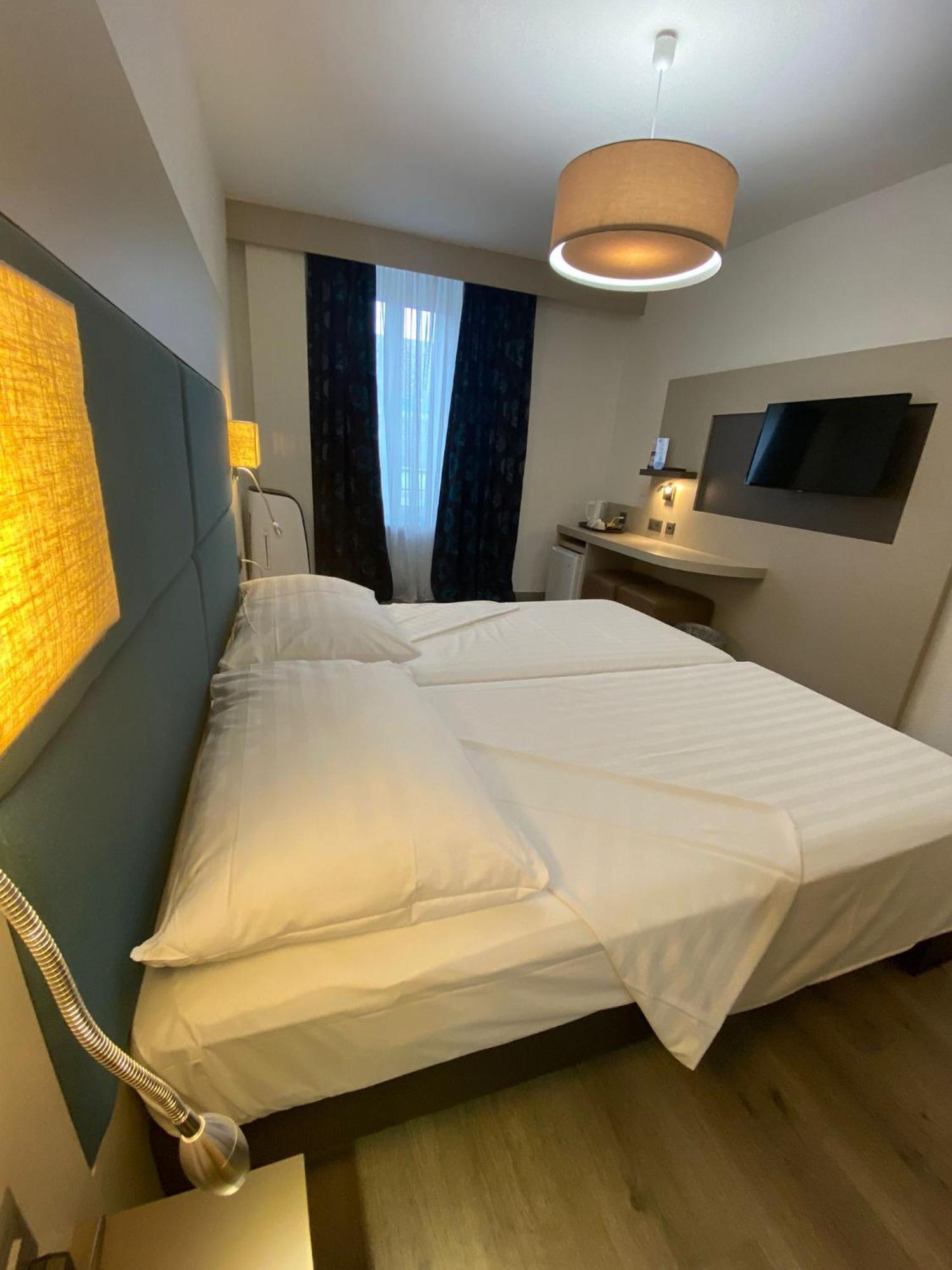 Hotel Admiral Geneva Bagian luar foto