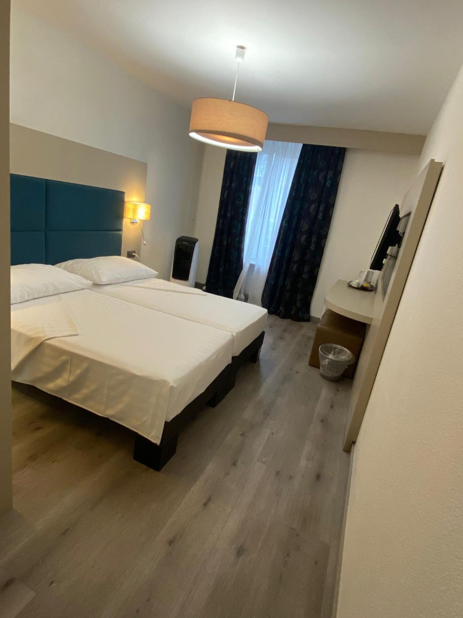 Hotel Admiral Geneva Bagian luar foto