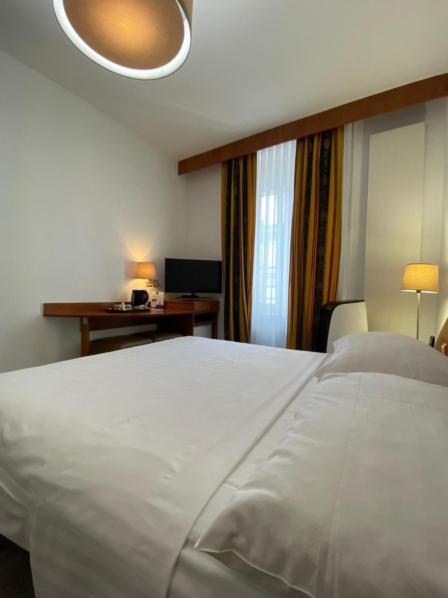 Hotel Admiral Geneva Bagian luar foto
